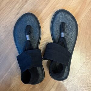 Yoga Mat Wrap Sling Sandals: Sanuk